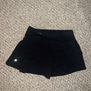 lulu lemon pace revival skirt. black. size 2.